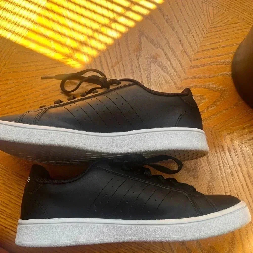 Blk Adidas Shoes - Picture 5 of 14